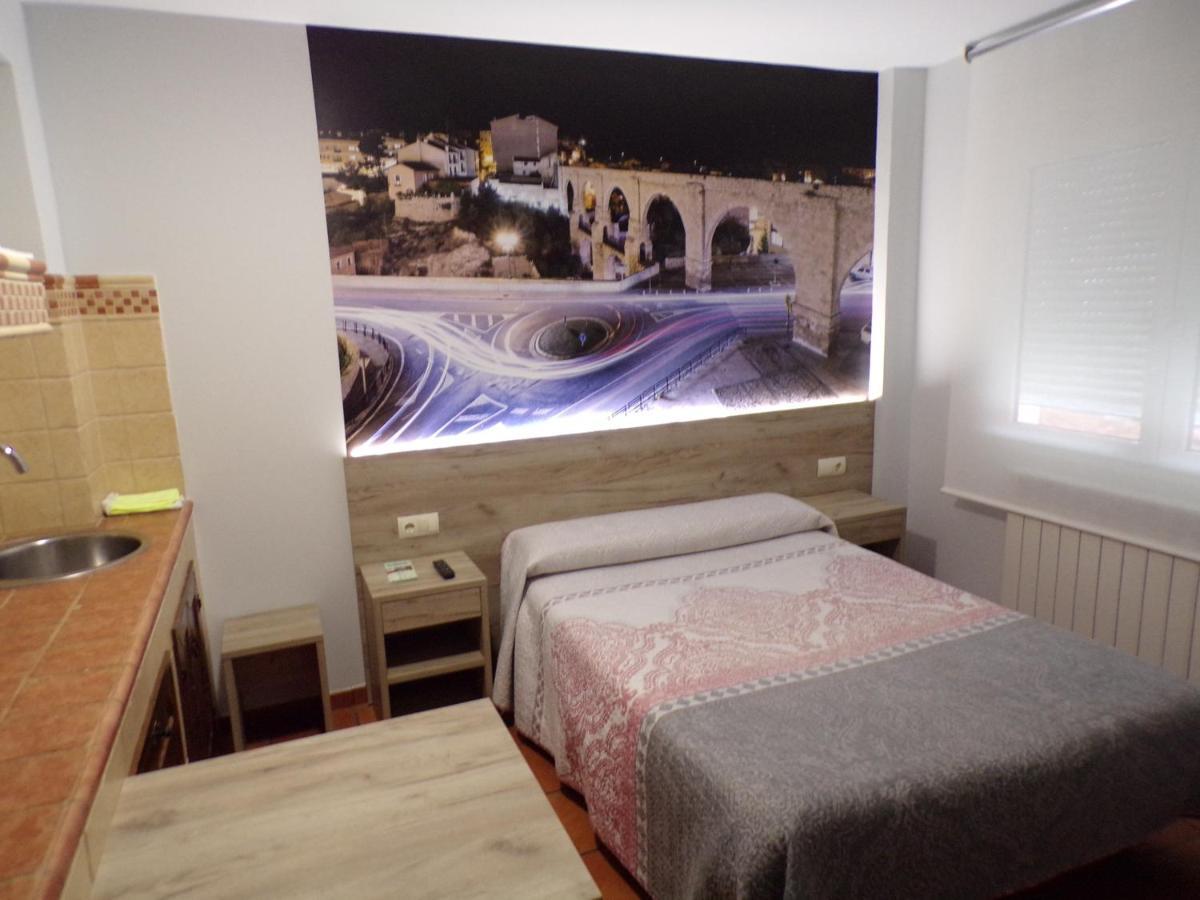 טרואל Hostal Serruchi מראה חיצוני תמונה