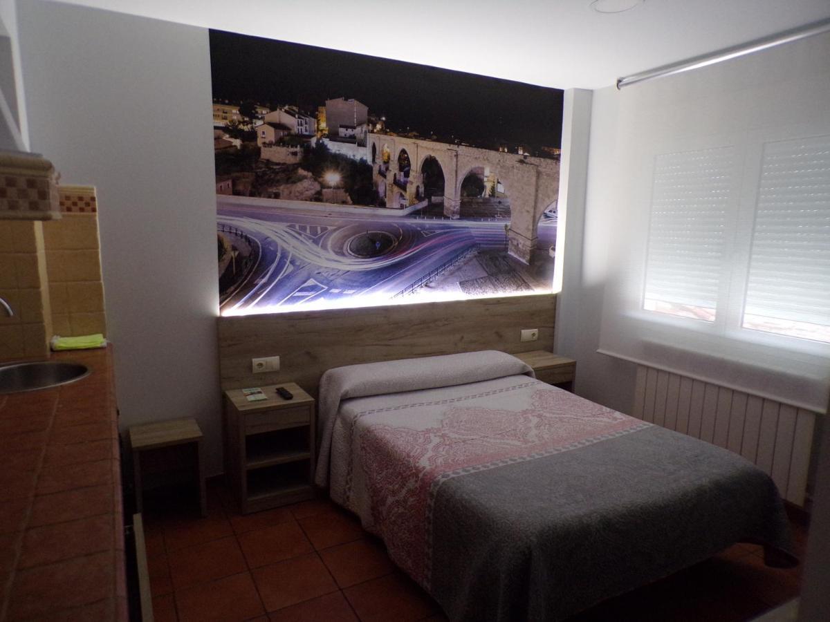 טרואל Hostal Serruchi מראה חיצוני תמונה