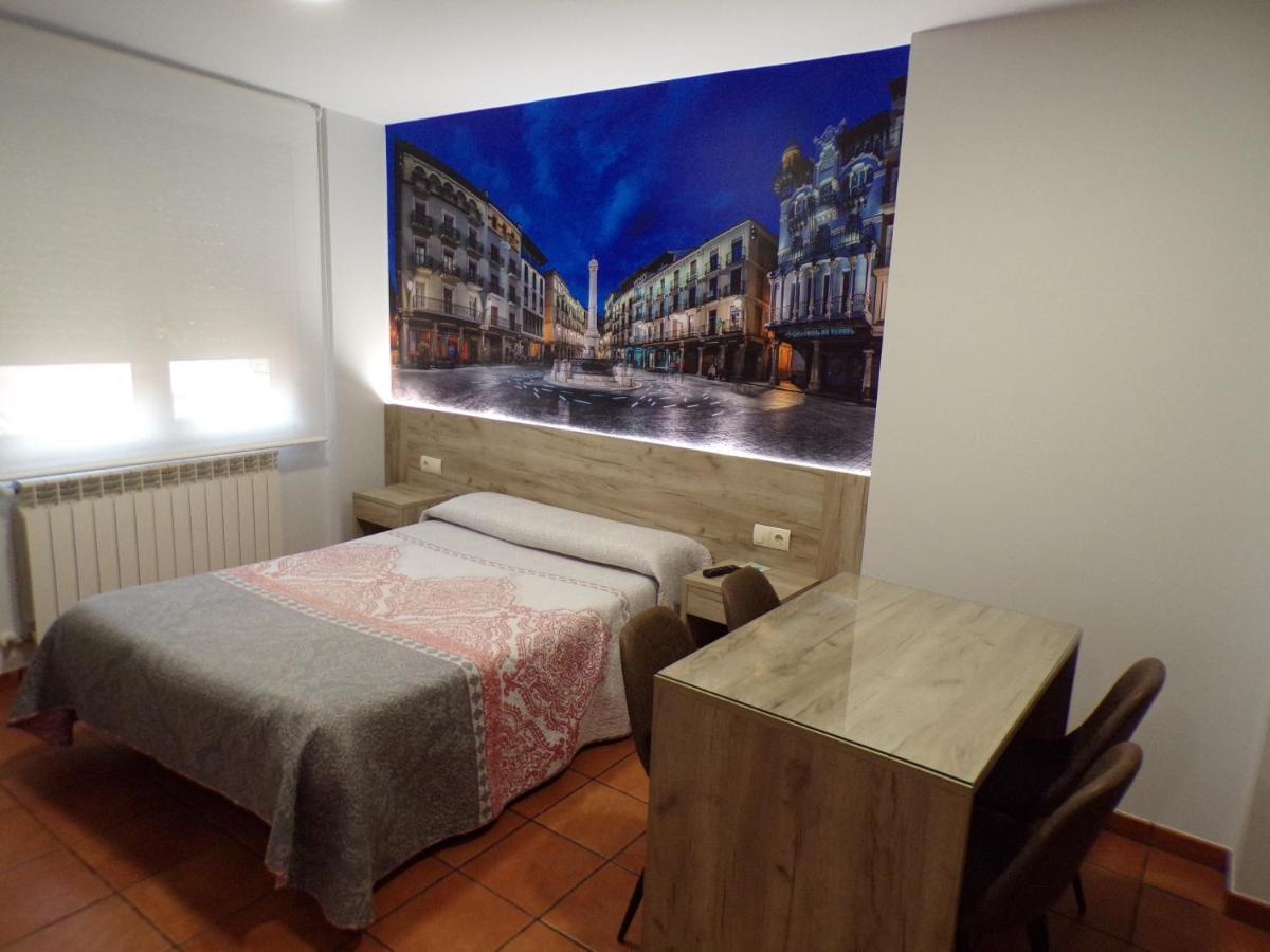 טרואל Hostal Serruchi מראה חיצוני תמונה