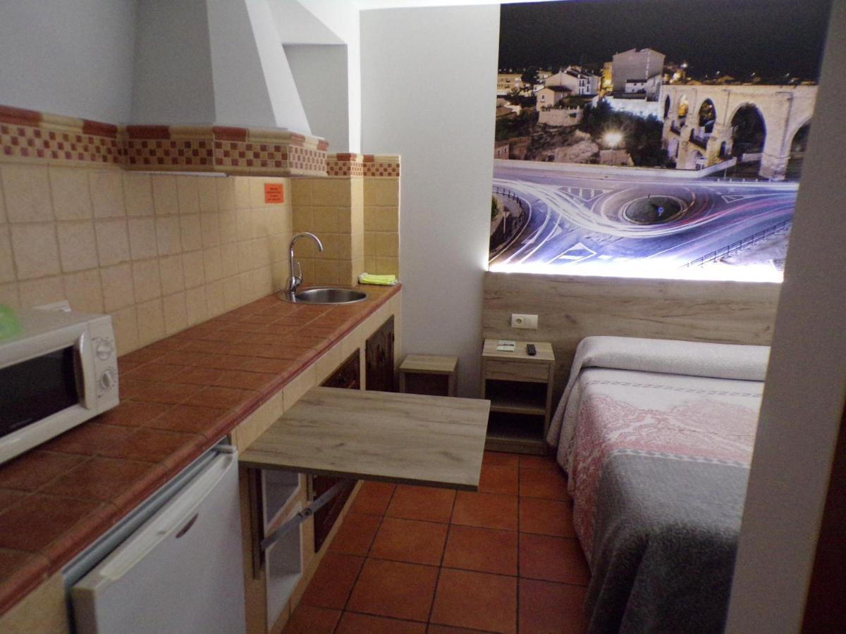 טרואל Hostal Serruchi מראה חיצוני תמונה