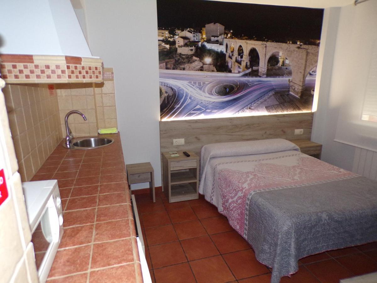 טרואל Hostal Serruchi מראה חיצוני תמונה