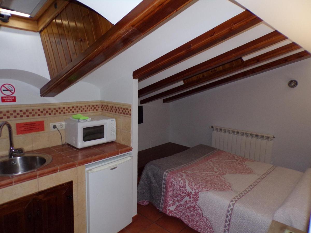 טרואל Hostal Serruchi מראה חיצוני תמונה