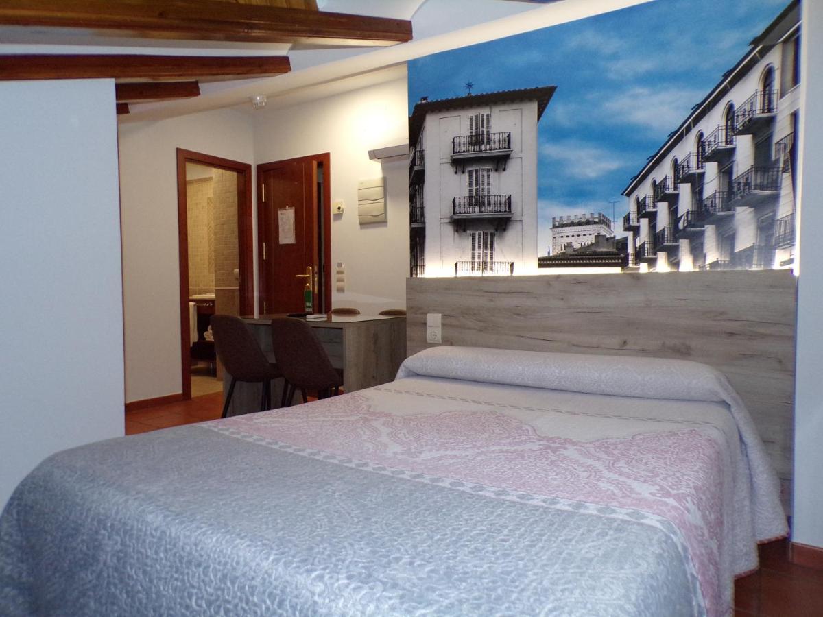טרואל Hostal Serruchi מראה חיצוני תמונה