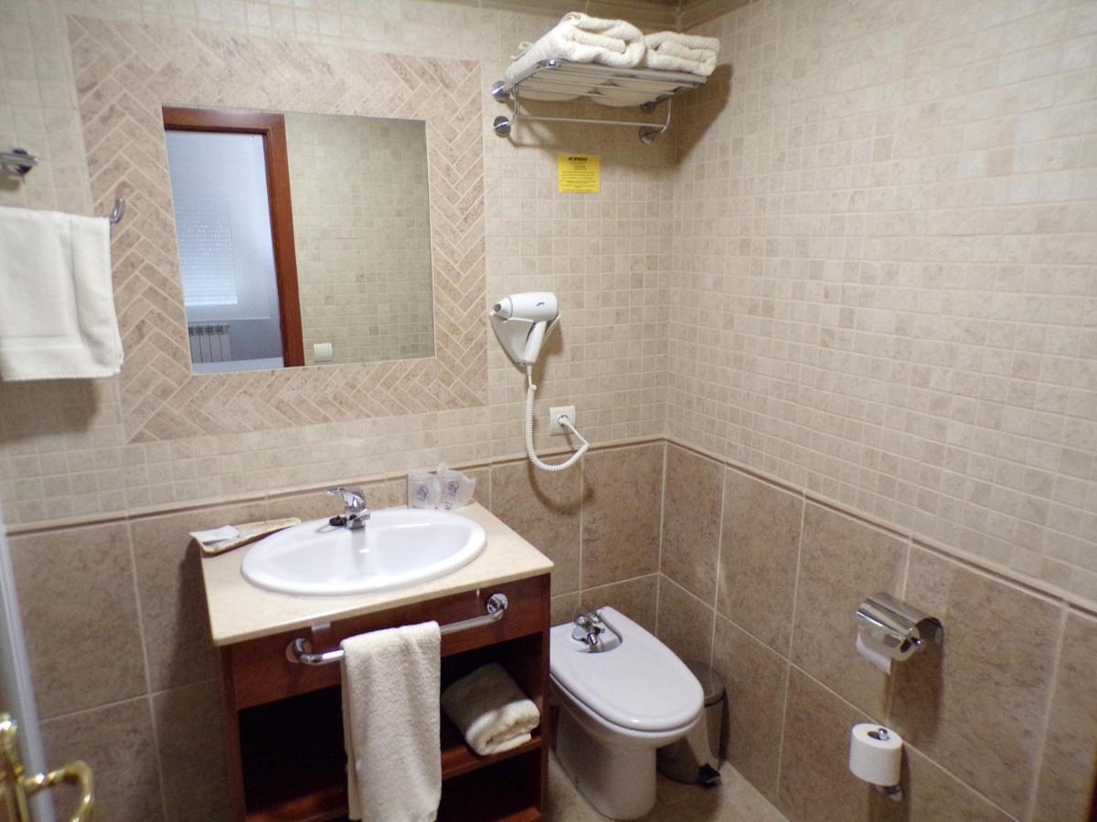 טרואל Hostal Serruchi מראה חיצוני תמונה