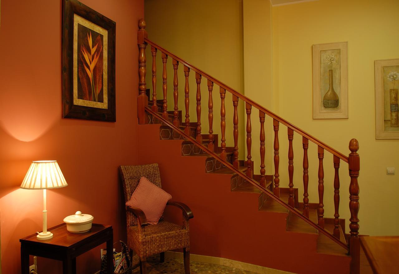 טרואל Hostal Serruchi מראה חיצוני תמונה