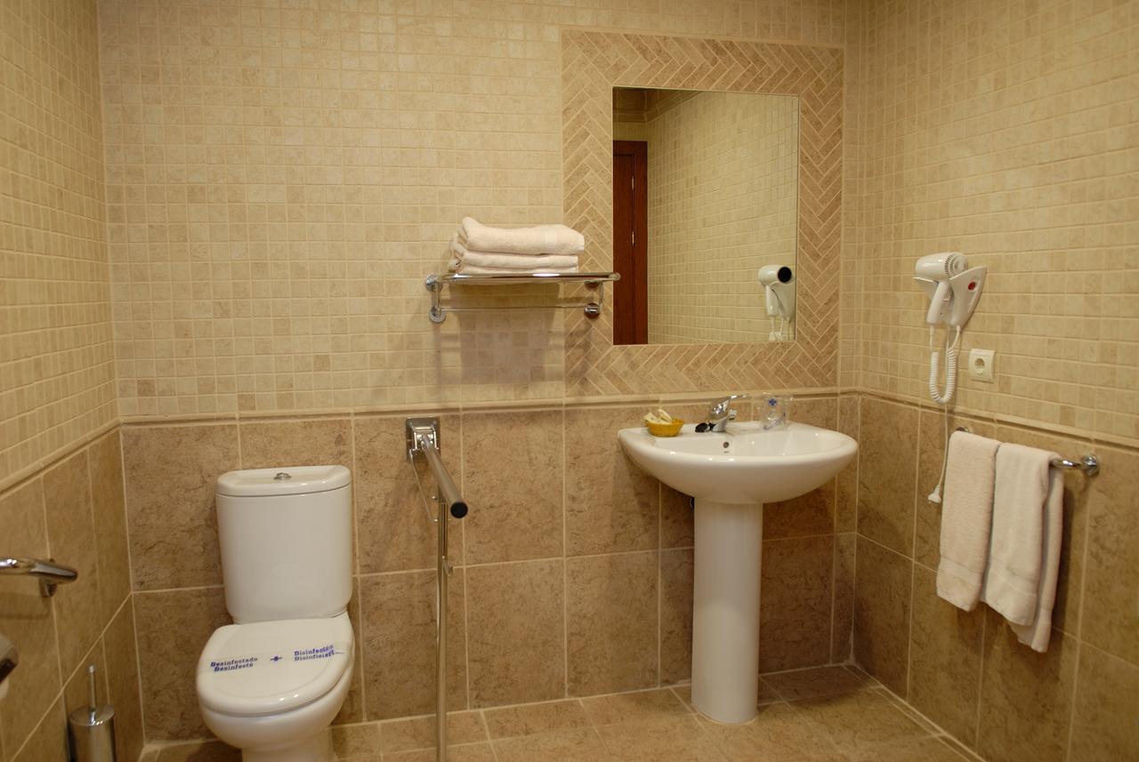 טרואל Hostal Serruchi מראה חיצוני תמונה